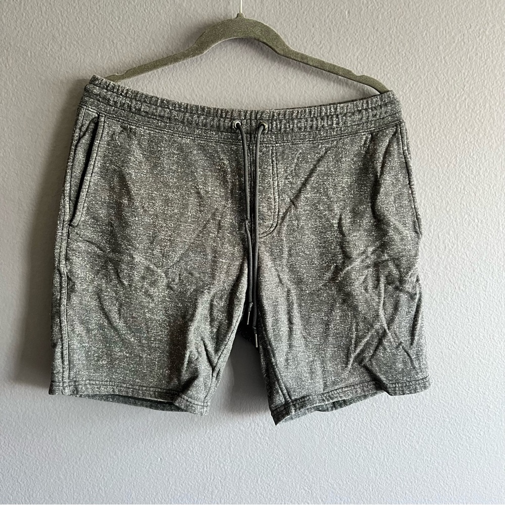Banana Republic Men's Gray Casual sweat Shorts - size M